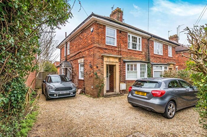 1 Bedroom Flat For Sale In Headington, Oxford, OX3