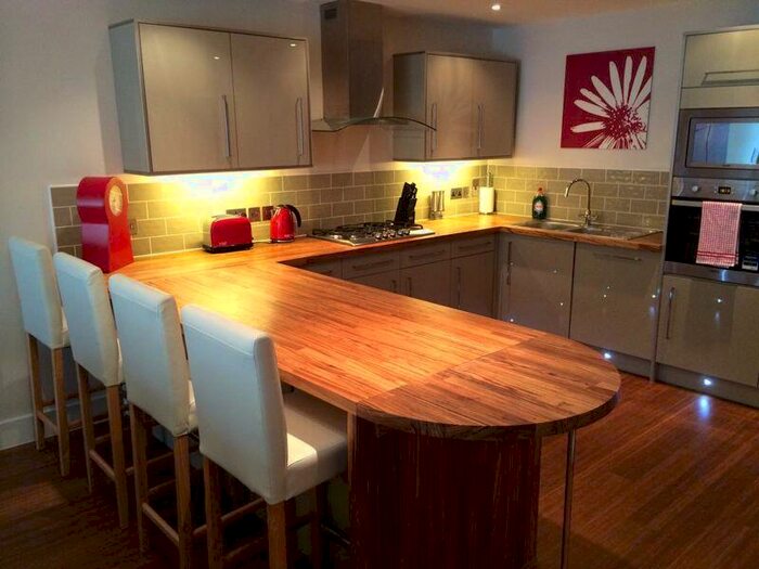 2 Bedroom Apartment To Rent In Woodstock Road East, Kidlington, OX5