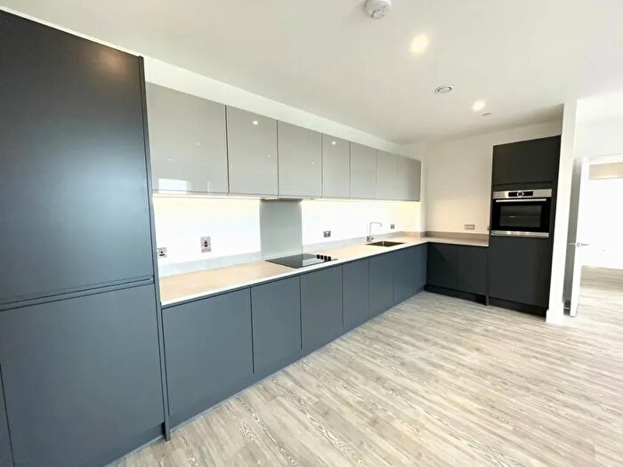 2 Bedroom Flat To Rent In Starling Court, Nest Way, London, SE2