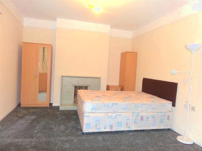 1 Bedroom Property To Rent In Springfield Road, Ashford TW15