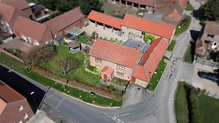 4 Bedroom Detached House For Sale In Church Lane, Atwick, YO25