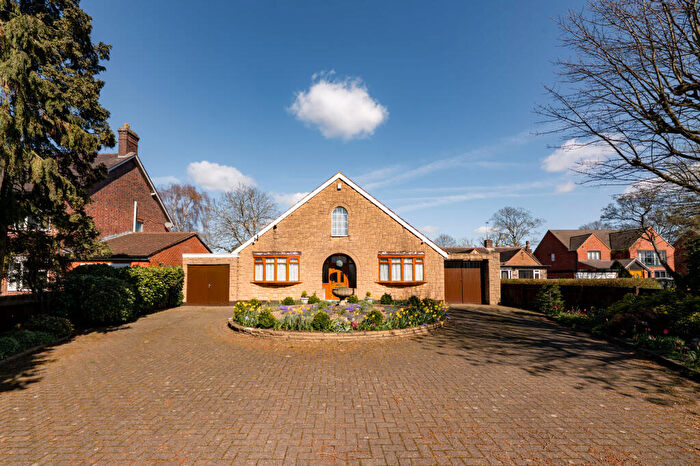 4 Bedroom Bungalow For Sale In Hinckley Road, Leicester Forest East, Leicester, Leicestershire, LE3