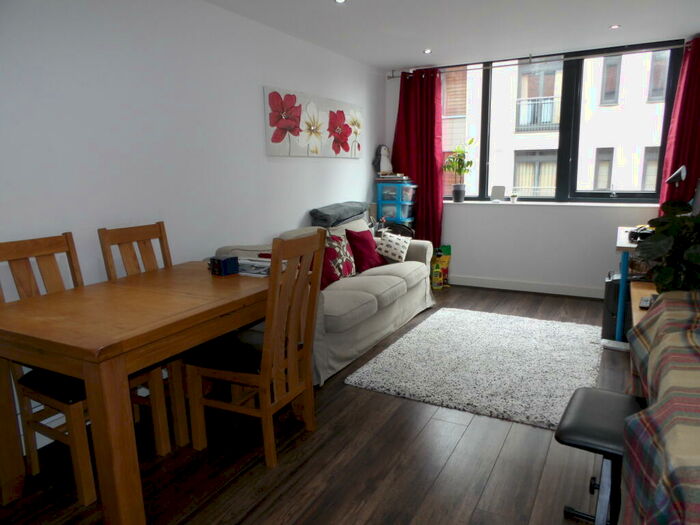 1 Bedroom Apartment To Rent In Ridley House, B1
