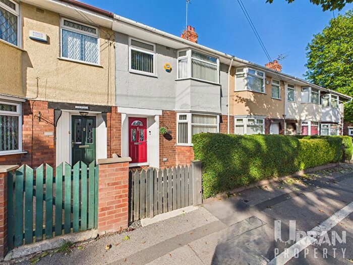 3 Bedroom Property For Sale In Southcoates Lane, Hull, HU9