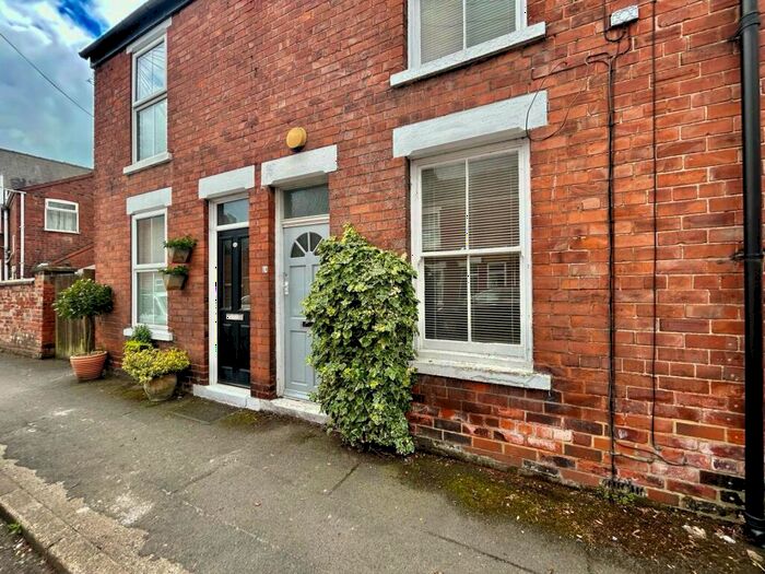2 Bedroom House To Rent In Regent Street, Beverley, East Riding Of Yorkshire, HU17