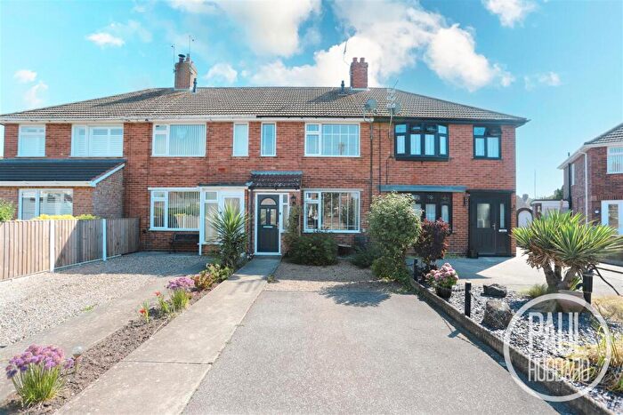 2 Bedroom Terraced House For Sale In Lynton Gardens, Lowestoft, NR32
