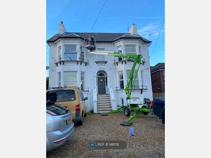 1 Bedroom Flat To Rent In Pembroke House, Felixstowe, IP11