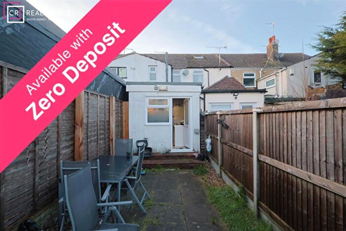 1 Bedroom Flat To Rent In Skinner Street, Gillingham, ME7