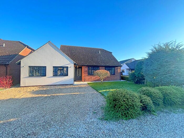 4 Bedroom Detached Bungalow For Sale In Spineyfields Tiptree, CO5