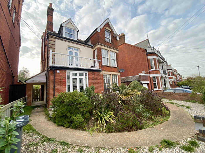 5 Bedroom Detached House For Sale In Bath Road, Old Felixstowe, IP11