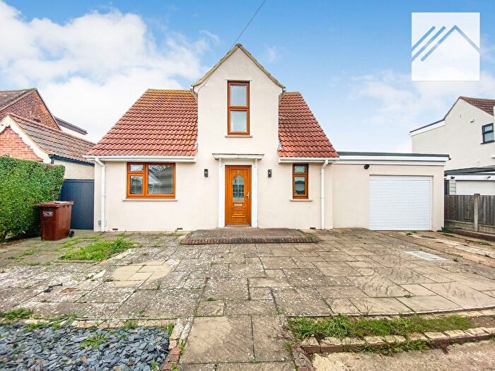 2 Bedroom Detached House For Sale In Limburg Road, Canvey Island, SS8