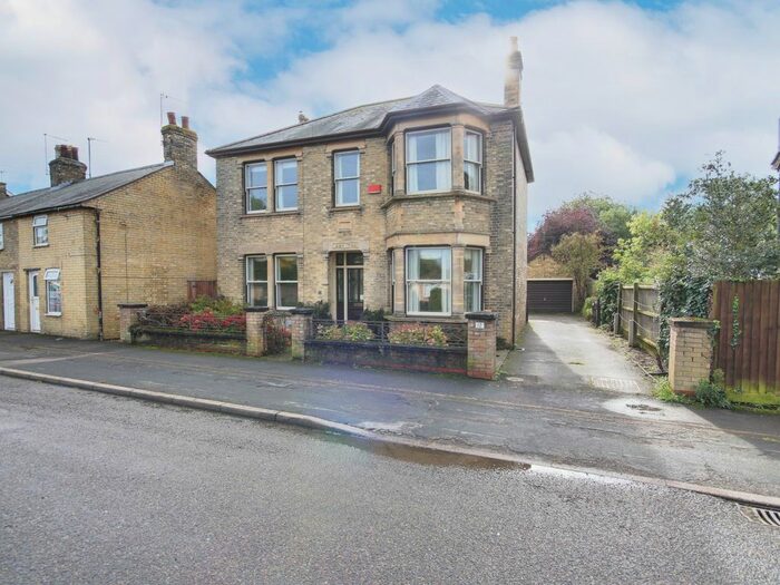 5 Bedroom Detached House To Rent In Mill Green, Warboys, Huntingdon, PE28