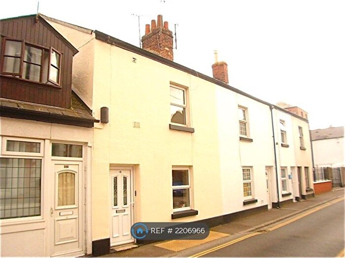 1 Bedroom Flat To Rent In High Street, Dawlish, EX7