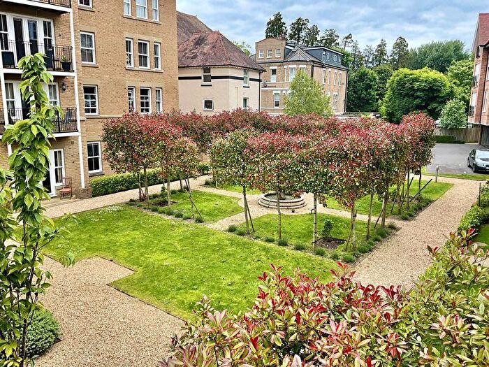 2 Bedroom Flat For Sale In Knyveton Road, Bournemouth, BH1