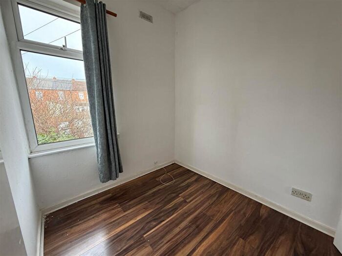 2 Bedroom Terraced House For Sale In Surtees Street, Darlington, DL3