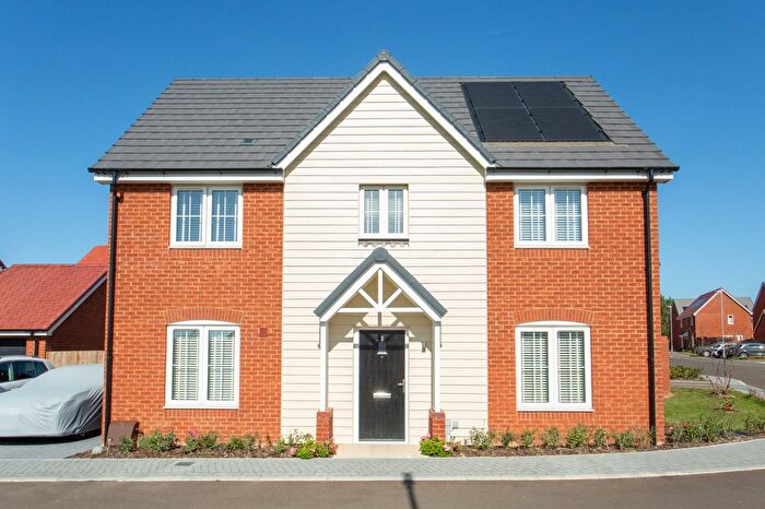 4 Bedroom Detached House For Sale In Mayweed Place, Herne Bay, Kent, CT6