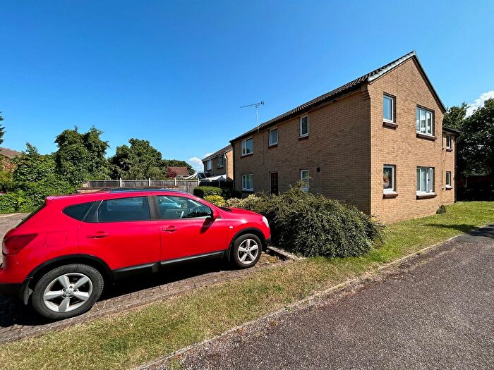 Studio To Rent In Allington Close, Taunton, TA1