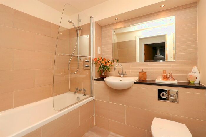 1 Bedroom Flat To Rent In Field View, Chatsworth Road, Chesterfield, S40