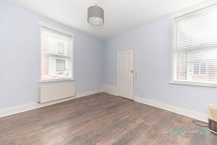 3 Bedroom End Of Terrace House To Rent In Hillsborough Road, Sheffield, S6