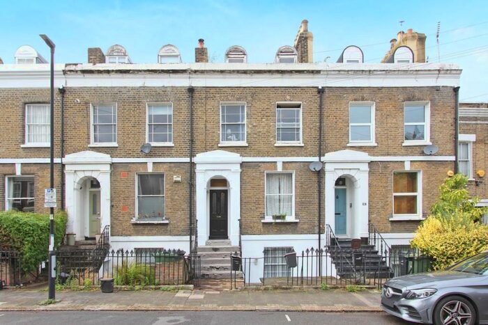 2 Bedroom House To Rent In Flaxman Road, London, SE5