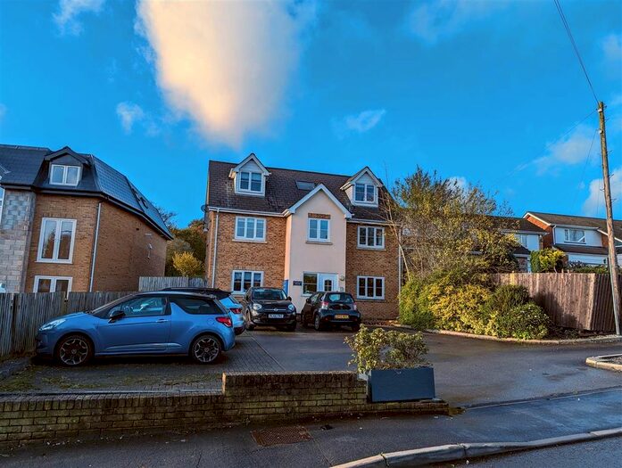 1 Bedroom Flat To Rent In Oldfield House, Tregarn Road, Newport, NP18