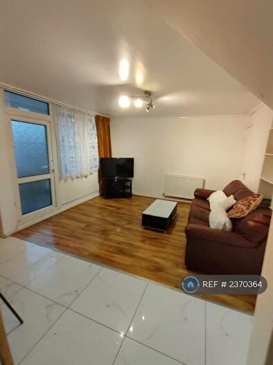 1 Bedroom Flat To Rent In Steele Road, London, N17