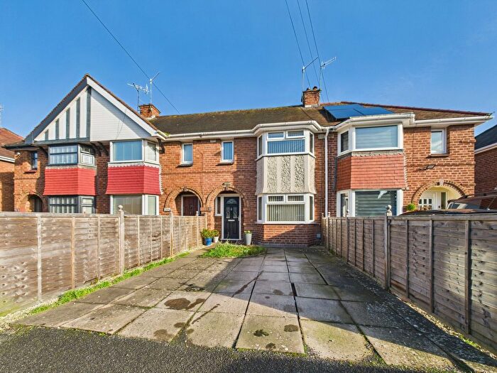 3 Bedroom Terraced House For Sale In Graham Road, Worcester, Worcestershire, WR2