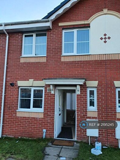 2 Bedroom Terraced House To Rent In Newhouse Road, Glasgow, G42