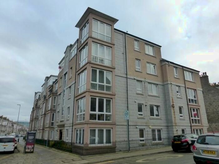2 Bedroom Flat To Rent In Union Grove, Aberdeen, AB10