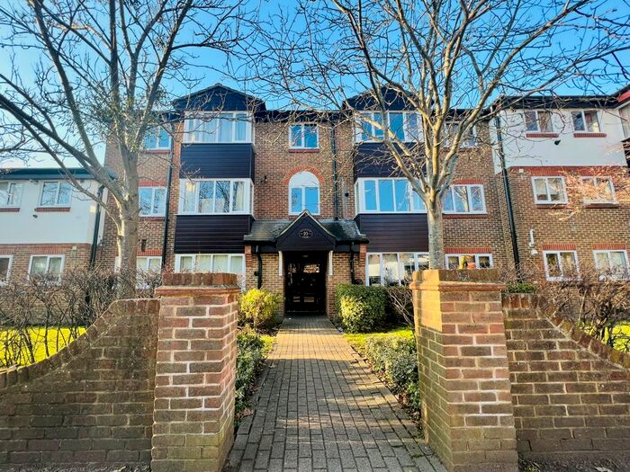 1 Bedroom Flat To Rent In Foxley Hill Road, Purley, CR8