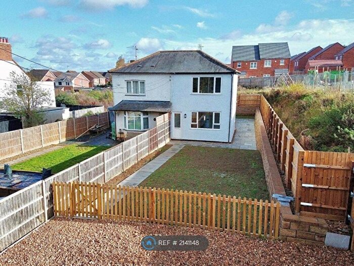 3 Bedroom Semi-Detached House To Rent In Tunnel Hill Cottage, Northampton, NN4