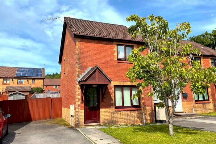 2 Bedroom End Of Terrace House For Sale In Cae Rhedyn, Rhos, Neath Port Talbot, SA8
