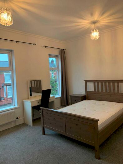 3 Bedroom Terraced House To Rent In Gerald Road, Salford, M6