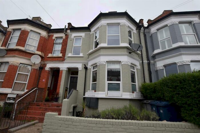 2 Bedroom Flat To Rent In Churchfield Avenue, North Finchley, N12