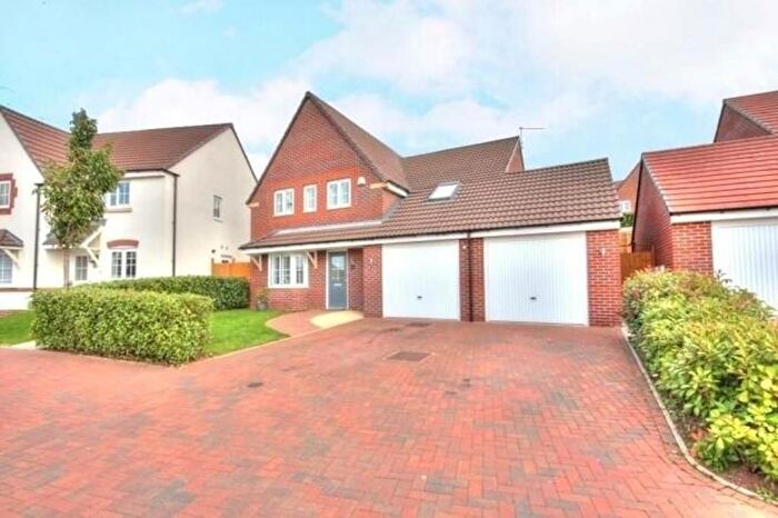 5 Bedroom Detached House For Sale In Lambourne Close, Evesham, WR11