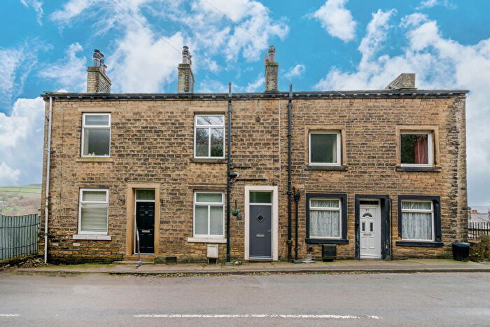 1 Bedroom Terraced House For Sale In Rochdale Road, Ripponden, HX6