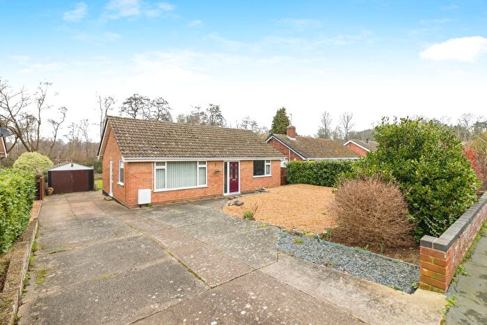 3 Bedroom Bungalow For Sale In Park Drive, Worlingham, Beccles, Suffolk, NR34