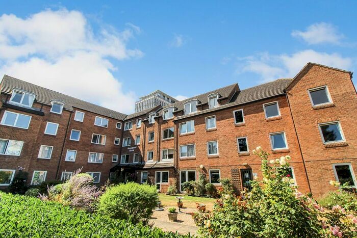 1 Bedroom Property To Rent In Homebrook House, Cardington Road, Bedford, MK42
