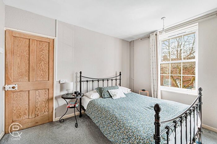 1 Bedroom Flat For Sale In Greatdown Road, Hanwell, London, W7