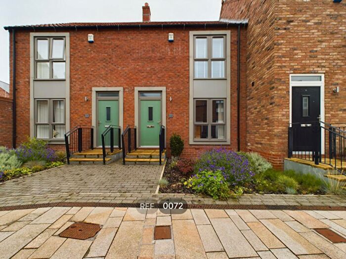 2 Bedroom Town House To Rent In Scotts Square, Humber Street, HU1