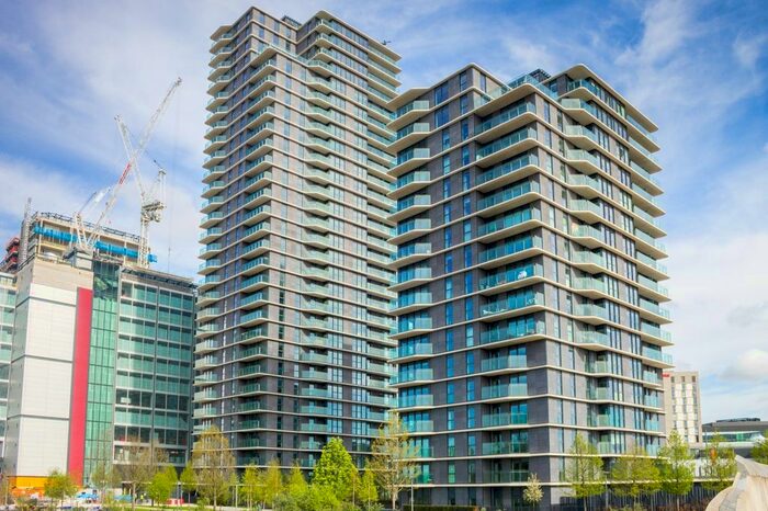 1 Bedroom Flat To Rent In Cassia Point, Glasshouse Gardens, Stratford, E20