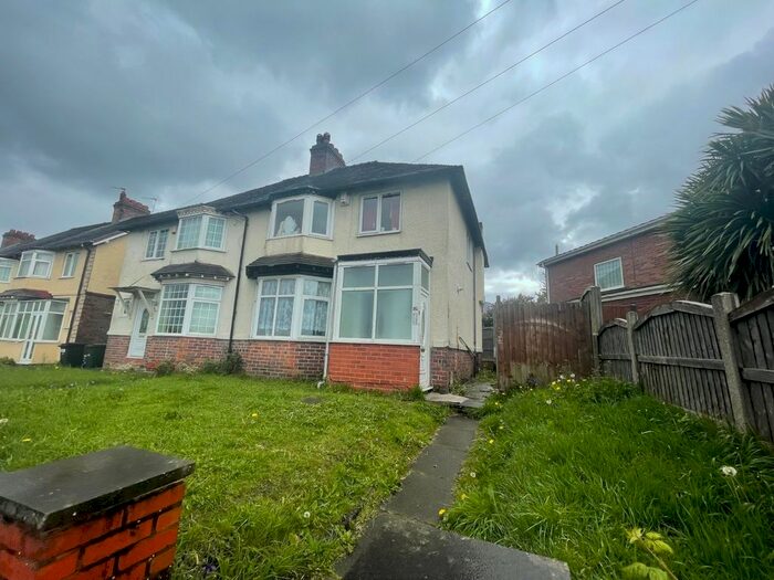 3 Bedroom Semi-Detached House To Rent In Birmingham Road, Dudley, West Midlands, DY1