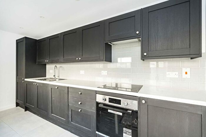4 Bedroom Property To Rent In London Road, Mitcham, CR4