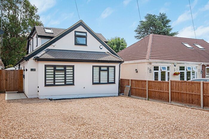 4 Bedroom Detached House For Sale In Knighton Way Lane, Denham, Uxbridge, UB9