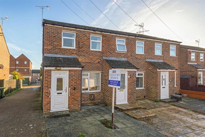 2 Bedroom End Terrace House For Sale In Mount Pleasant, Paddock Wood, TN12