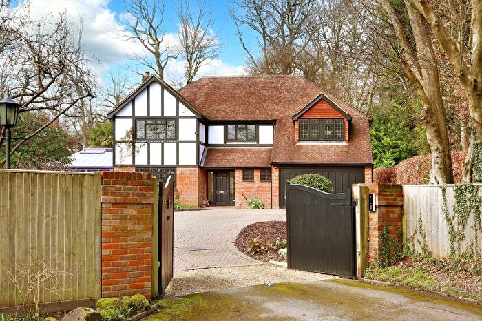 4 Bedroom Country House For Sale In Deadhearn Lane, Chalfont St. Giles, Buckinghamshire, HP8