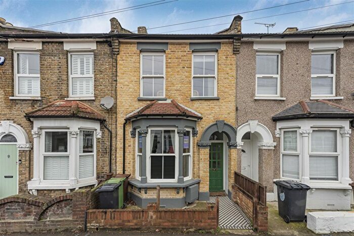 2 Bedroom Property For Sale In Ashville Road, Leytonstone, E11