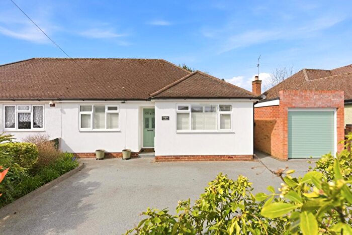 2 Bedroom Bungalow For Sale In West Riding, Bricket Wood, St. Albans, Hertfordshire, AL2