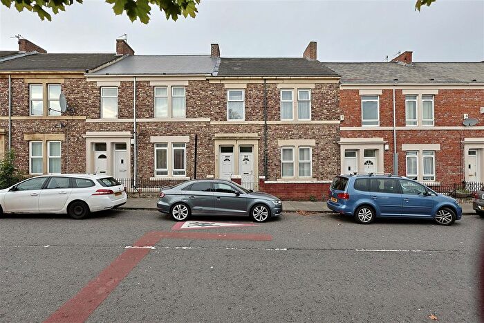 3 Bedroom Flat To Rent In Beaconsfield Street, Arthurs Hill, Newcastle Upon Tyne, NE4
