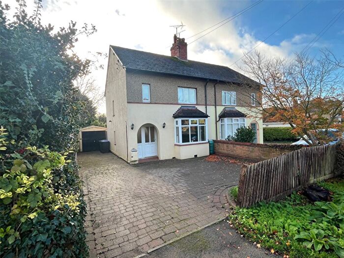 3 Bedroom Semi Detached House For Sale In Badby Road West, Daventry, Northamptonshire, NN11